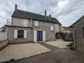 Maison spacieuse avec cour et cheminée au cœur du Parc Naturel de la Brenne - FR-1-591-229